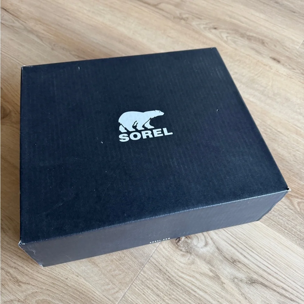 🍊 Orange Sorel rain booties | Size 9 - Picture 3 of 6